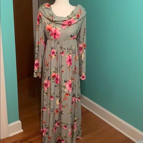 Mother Bee Maternity Dress - Picture 1 of 4